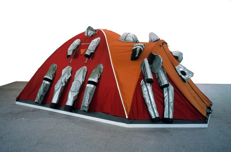 洋書 Lucy orta body architecture Artwork — Studio Orta