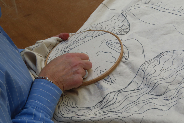 Studio Orta - Community Threads